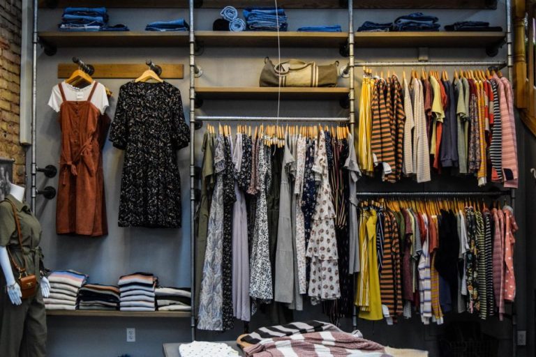 Selectie prachtige kleding en accessoires uit de collectie van Nathalie Vleeschouwer beschikbaar bij My Wish