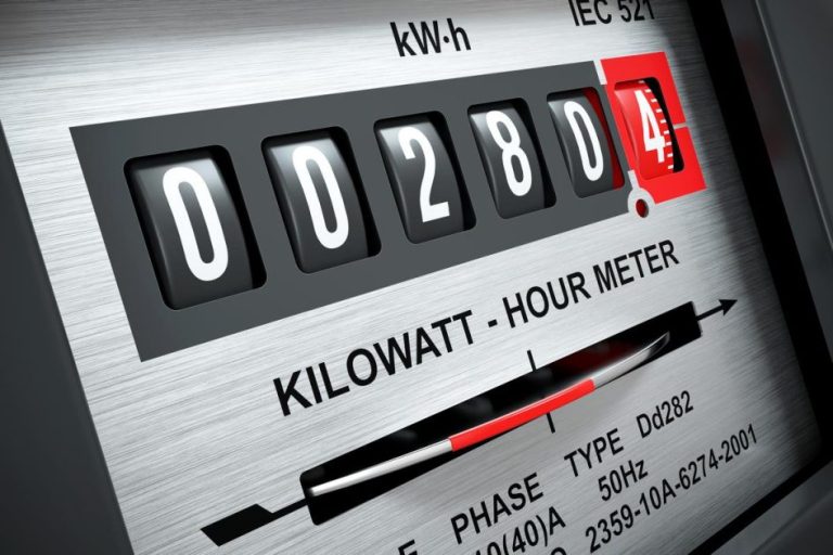 Specialist voert keuring elektrische installatie uit in Limburg bij Nepeba uit Genk