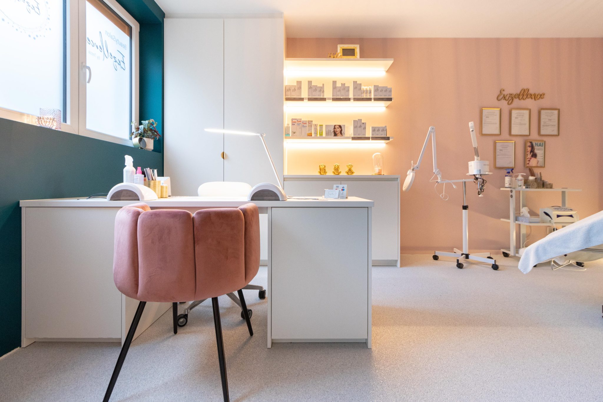 Microneedling behandeling bij schoonheidssalon Exzellence in Schoten voor huidverjonging
