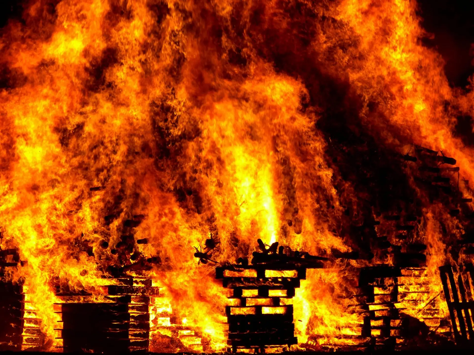 Blog Verschillende soorten dekkingen in een brandverzekering: huis beschermd tegen brand en schade